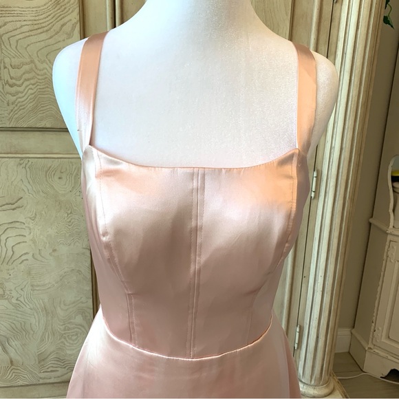 NEW Rose Gold Dress with Ruffle, Prom Dress, NWOT Size M/10 - Picture 4 of 10